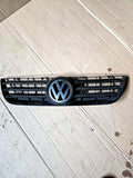 Calandre avant Volkswagen Polo 2006 avec emblème VW – Occasion - photo 1