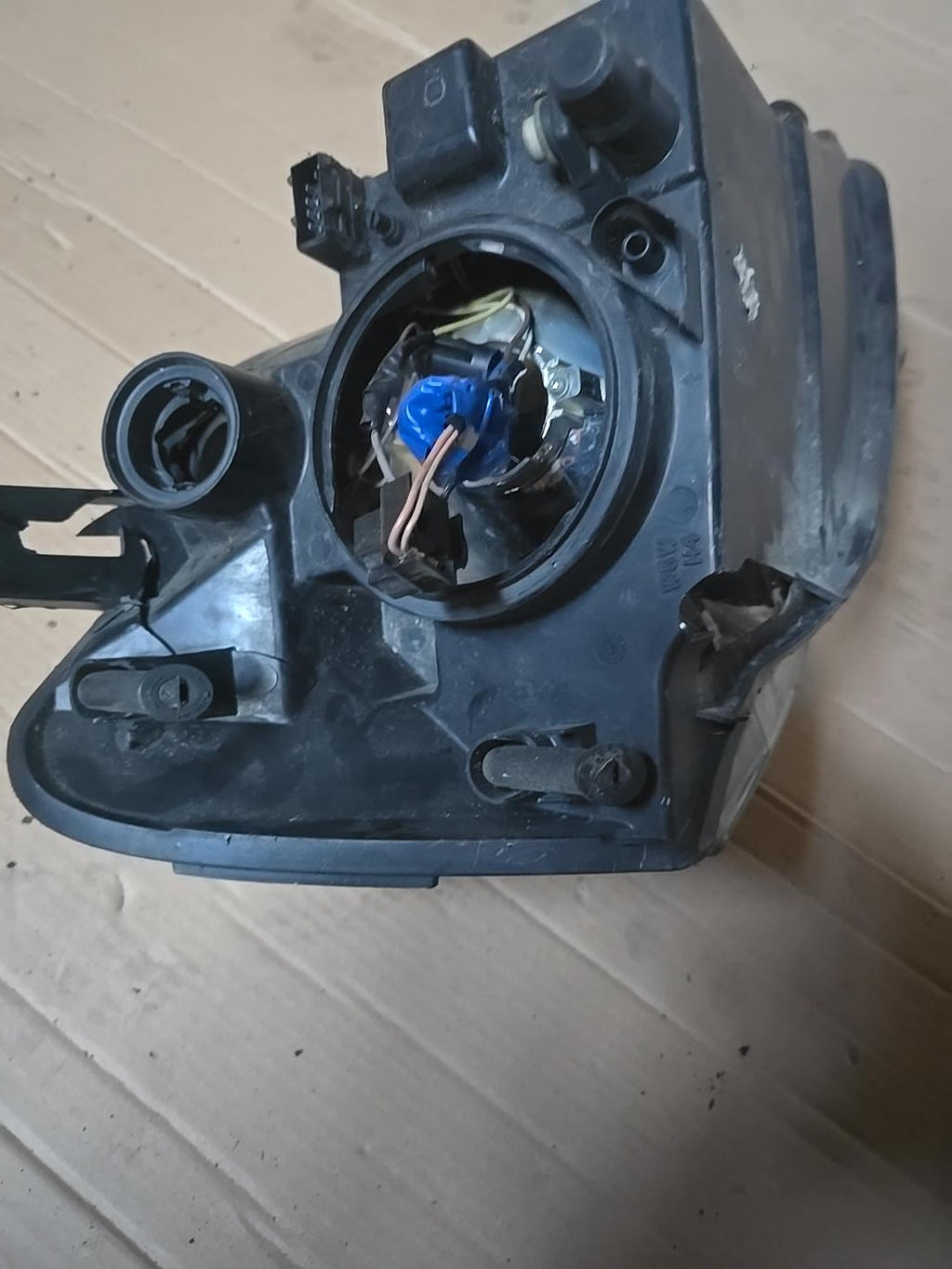 Phare avant gauche Citroën Berlingo M59 - arrière et connectique