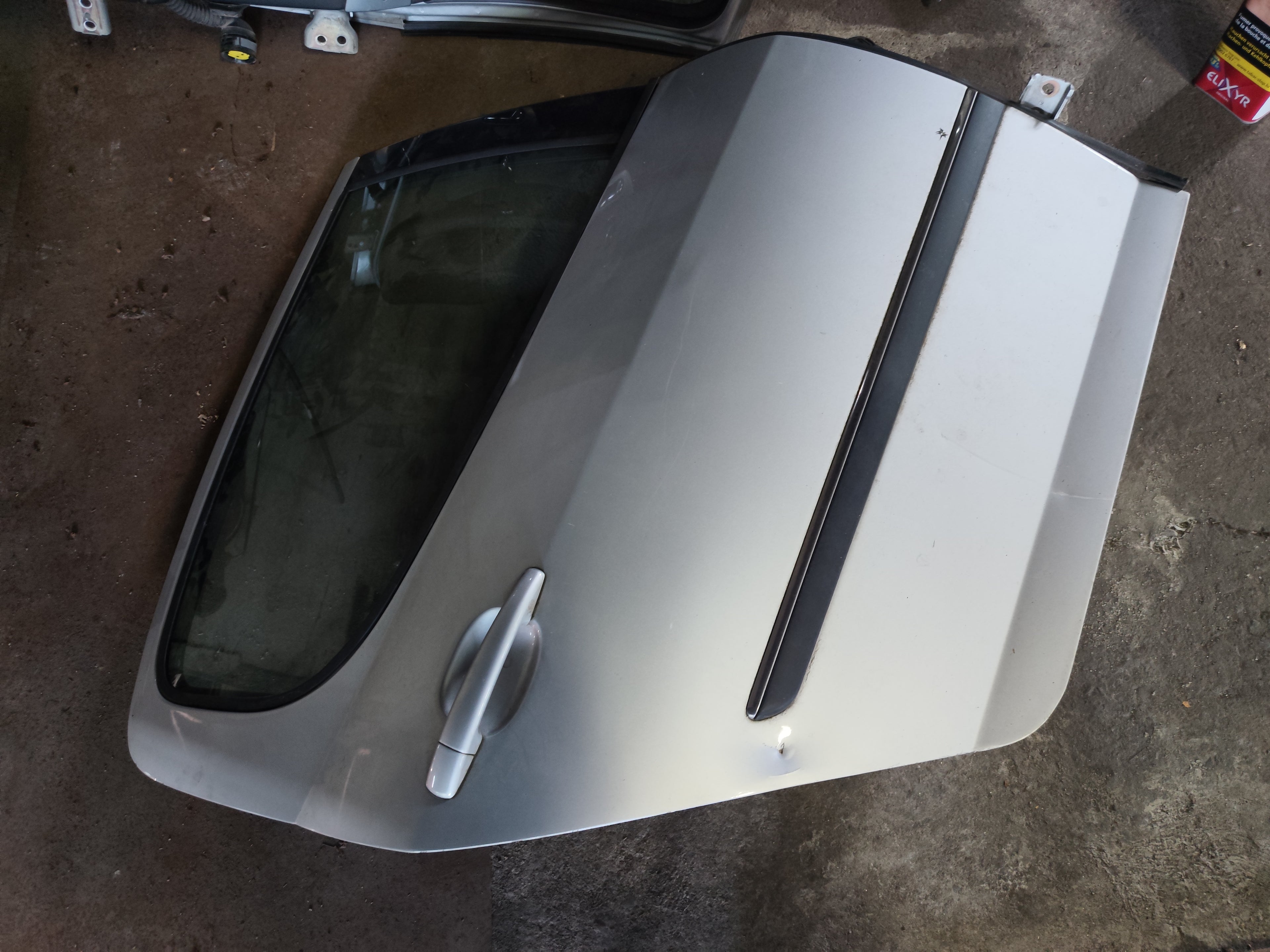 Porte arrière passager Peugeot 407 Berline Phase 1 – Occasion